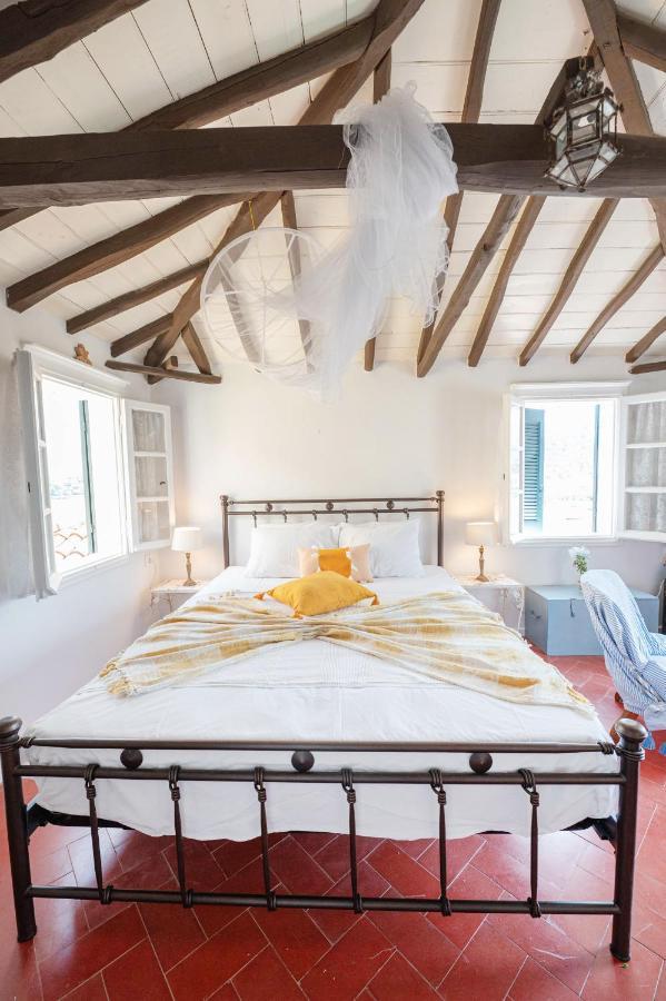 Traditional House Under The Clock Tower With Sweet View Poros Town Exteriör bild
