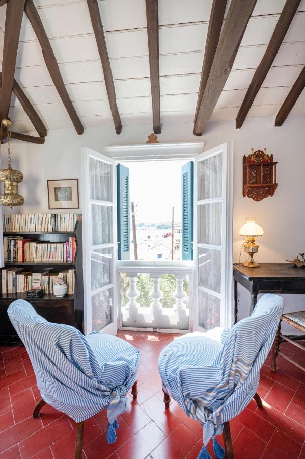 Traditional House Under The Clock Tower With Sweet View Poros Town Exteriör bild