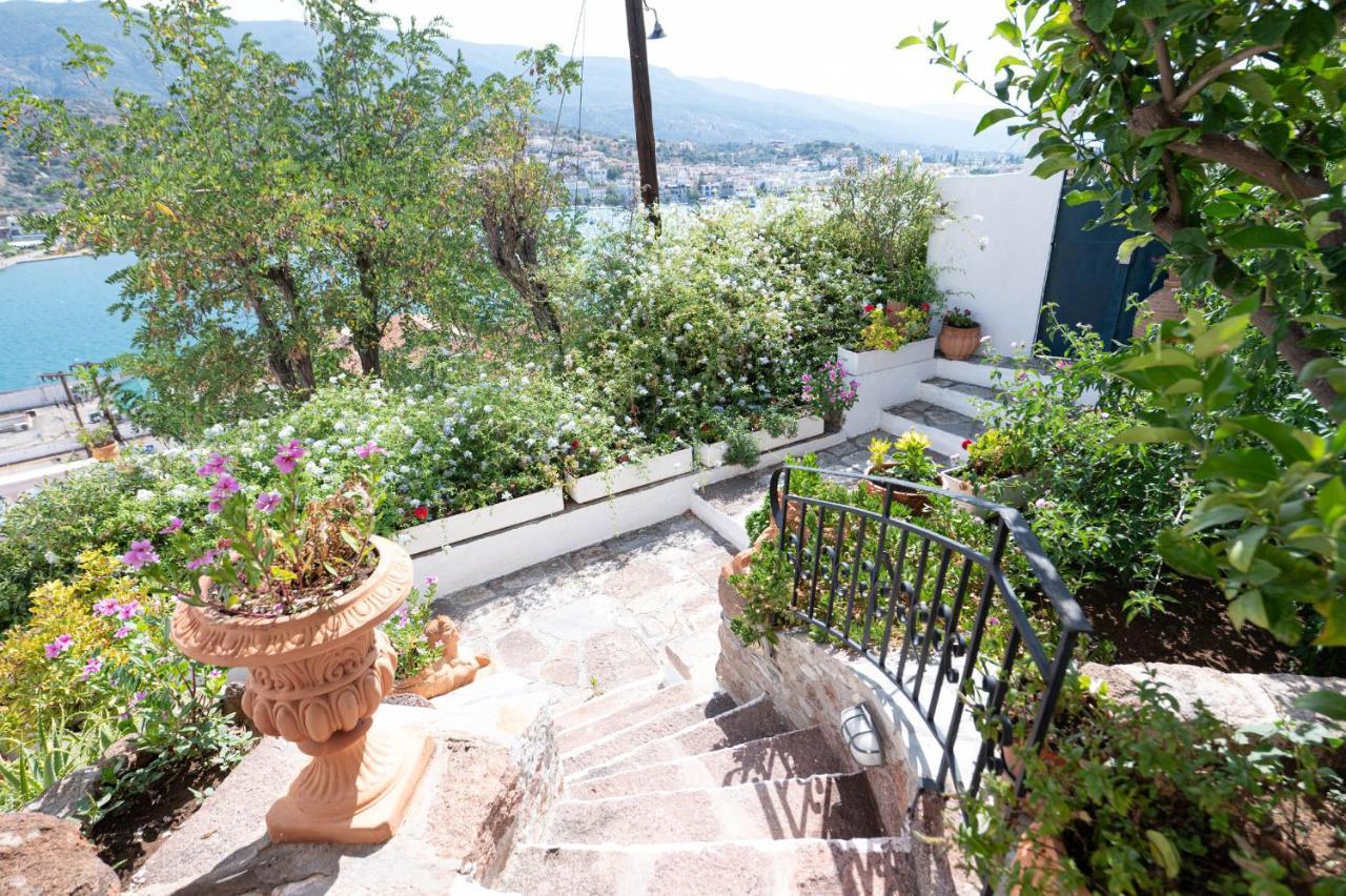 Traditional House Under The Clock Tower With Sweet View Poros Town Exteriör bild