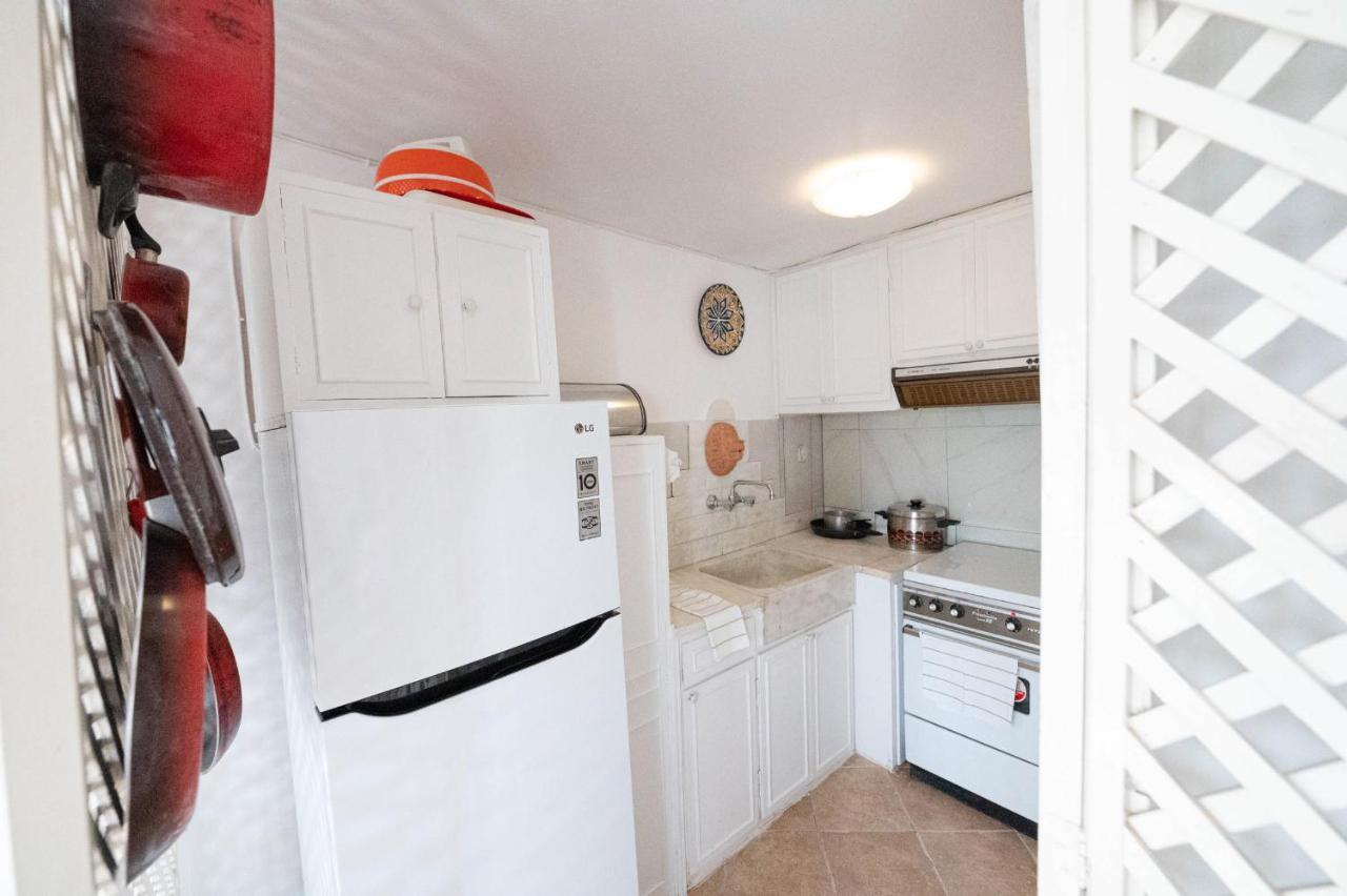 Traditional House Under The Clock Tower With Sweet View Poros Town Exteriör bild