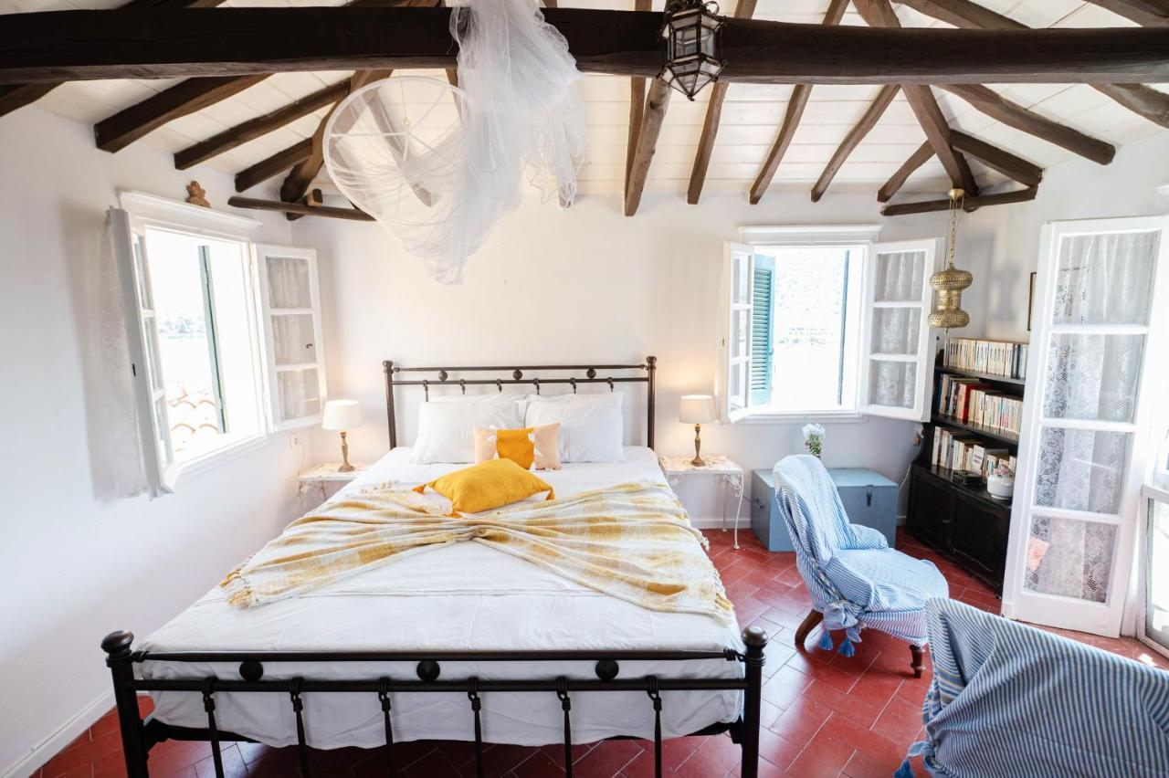 Traditional House Under The Clock Tower With Sweet View Poros Town Exteriör bild