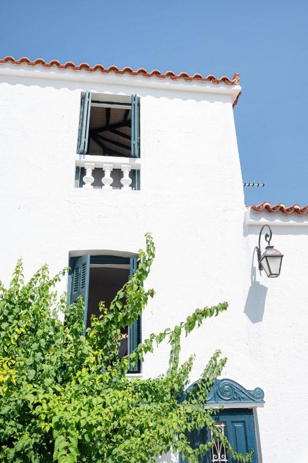 Traditional House Under The Clock Tower With Sweet View Poros Town Exteriör bild