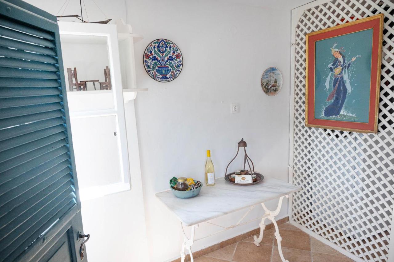 Traditional House Under The Clock Tower With Sweet View Poros Town Exteriör bild