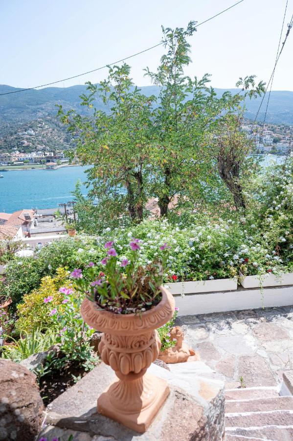 Traditional House Under The Clock Tower With Sweet View Poros Town Exteriör bild